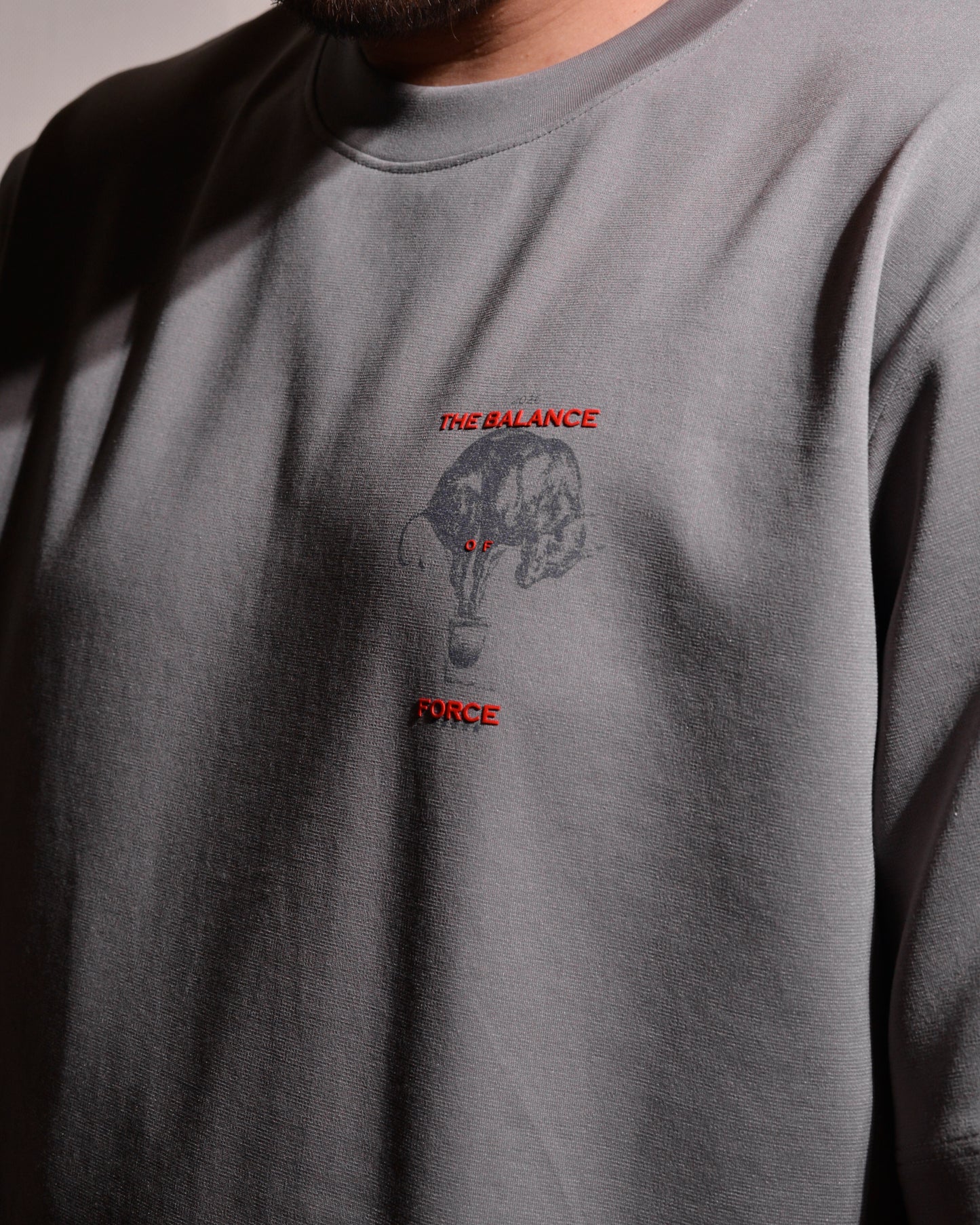 Oversize gris oscuro THE BALANCE