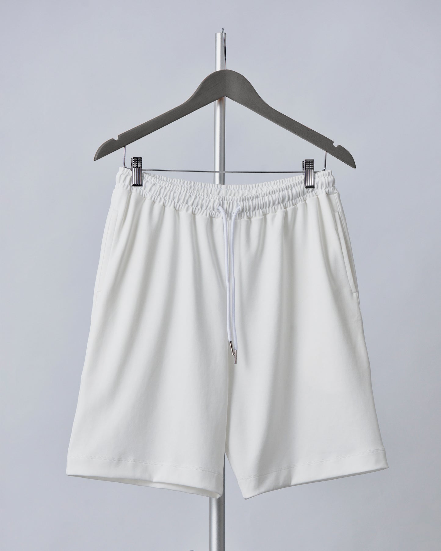 BERMUDA ULTRA PREMIUM COLOR BLANCO HUESO