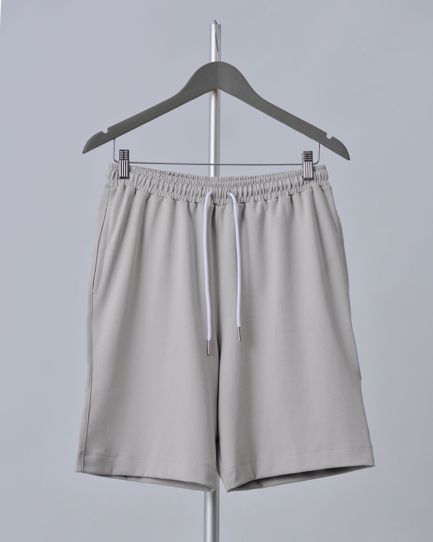 BERMUDA ULTRA PREMIUM COLOR GRIS CLARO