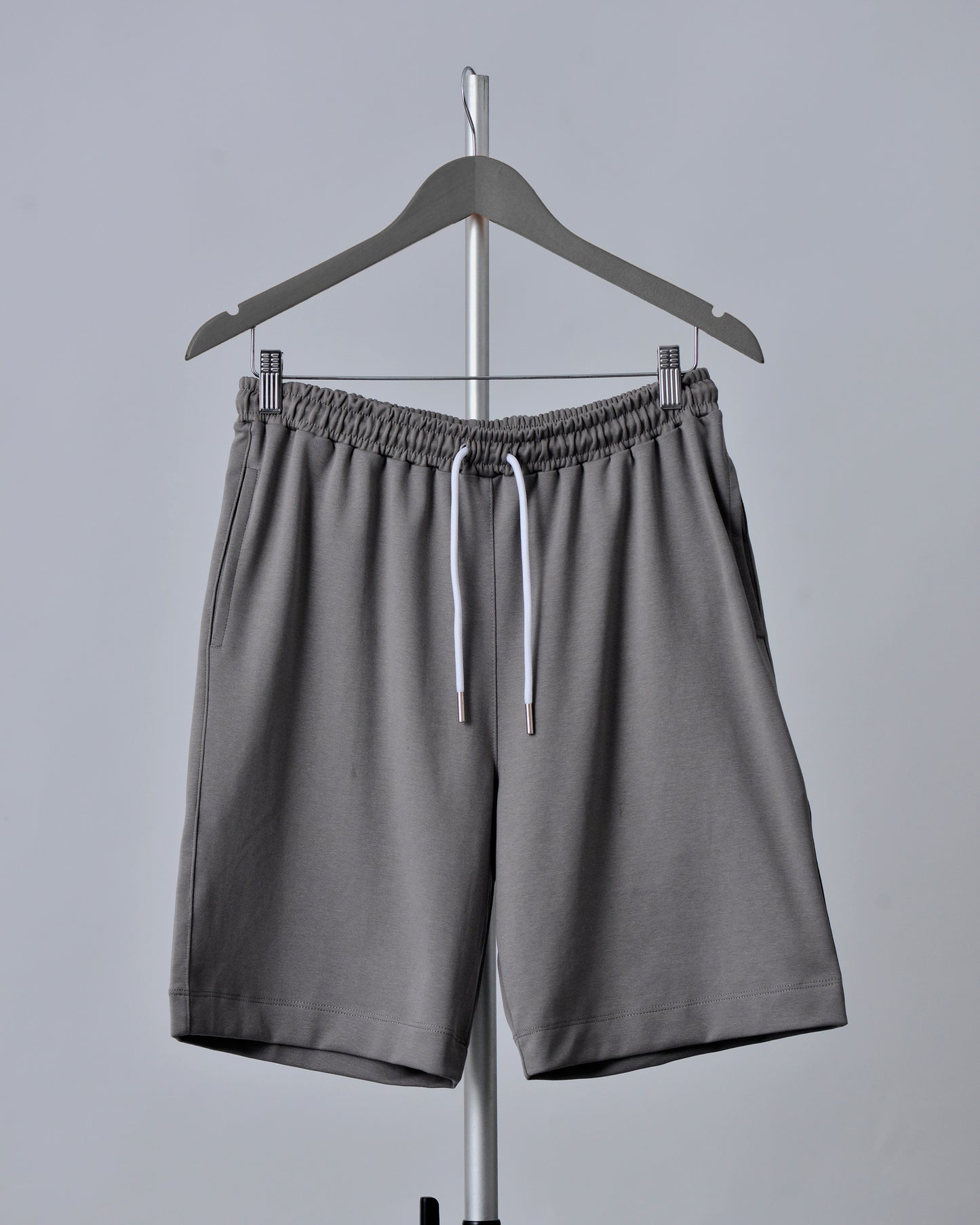 BERMUDA ULTRA PREMIUM COLOR GRIS OSCURO