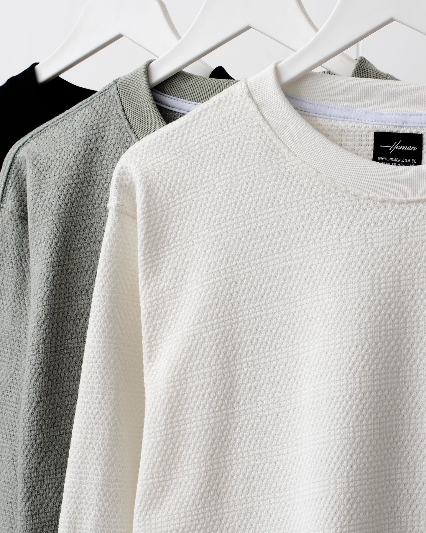 CAMIBUSO TEXTURIZADO COLOR VERDE SECO