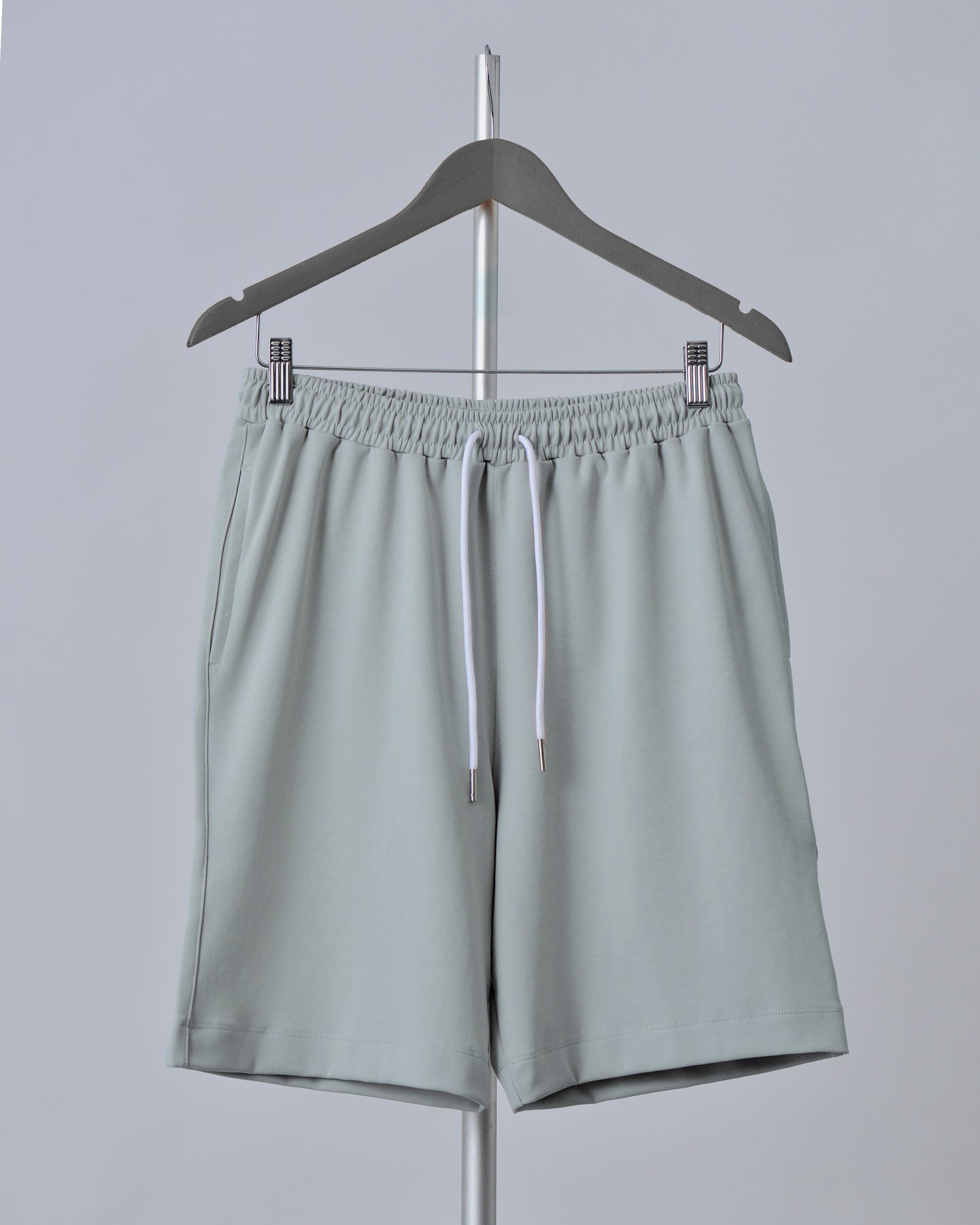 BERMUDA ULTRA PREMIUM COLOR VERDE SECO