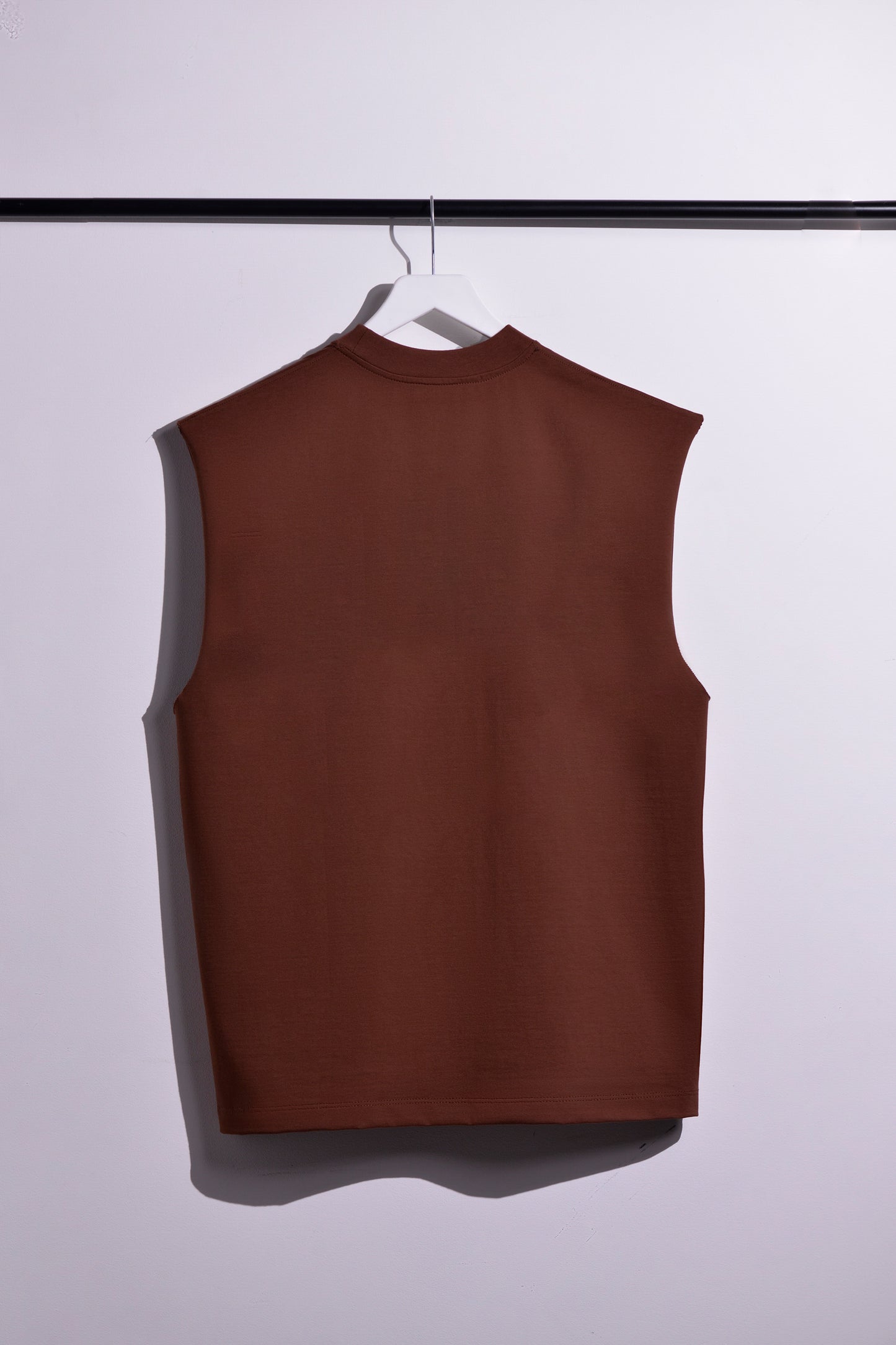 CAMISILLA TANK CHOCOLATE BASICA