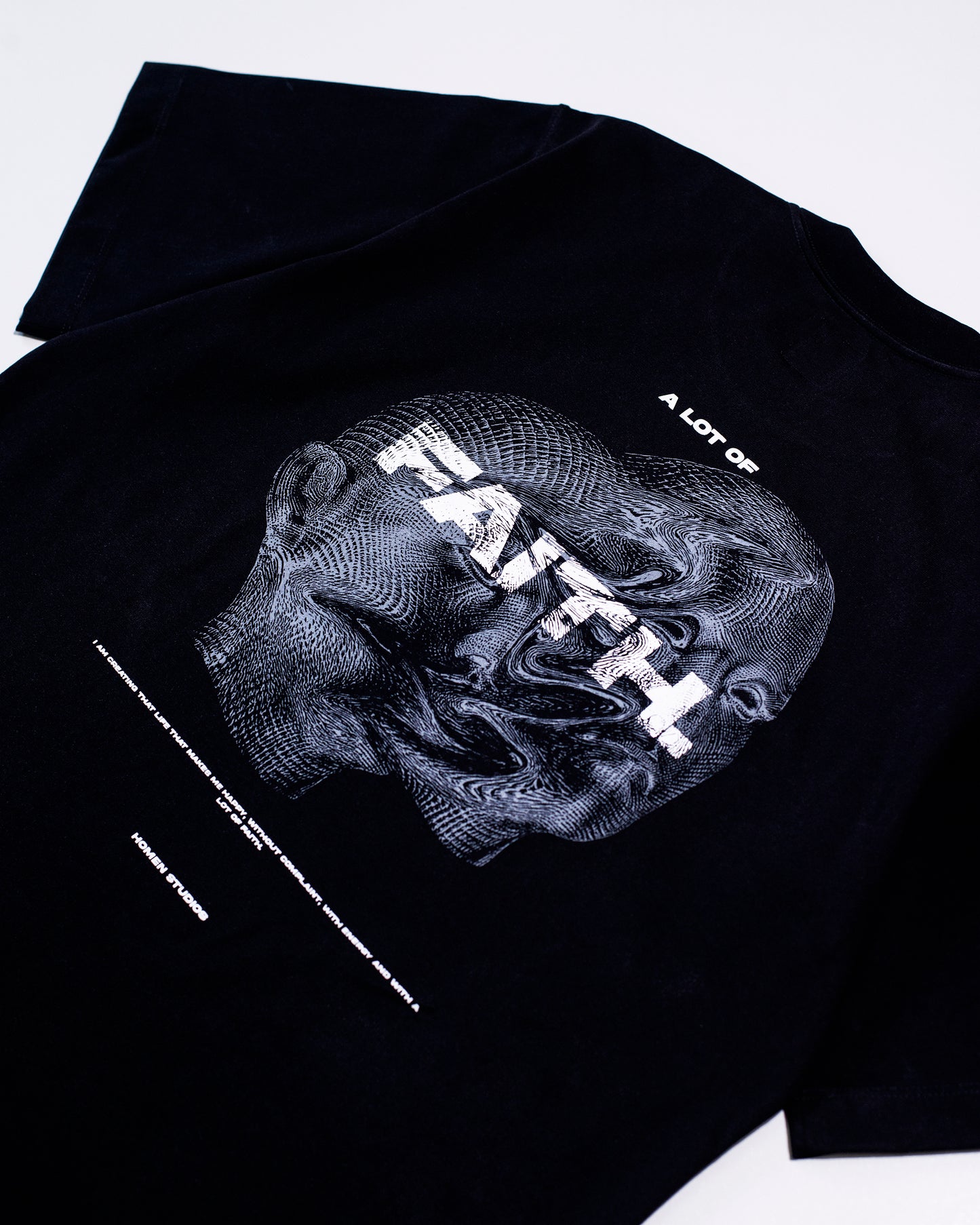 CAMISETA OVERSIZE NEGRA FAITH