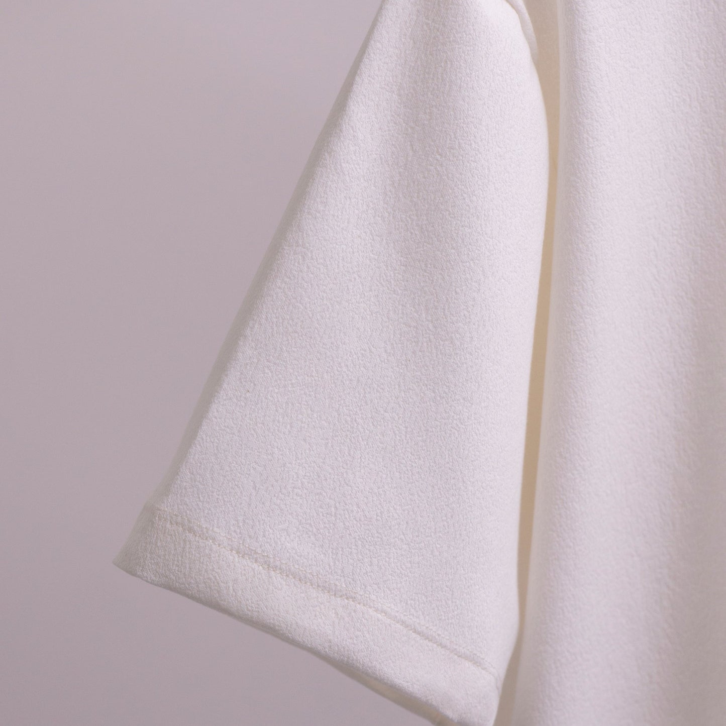 CAMISETA TEXTURIZADA MARMOL BLANCO HUESO