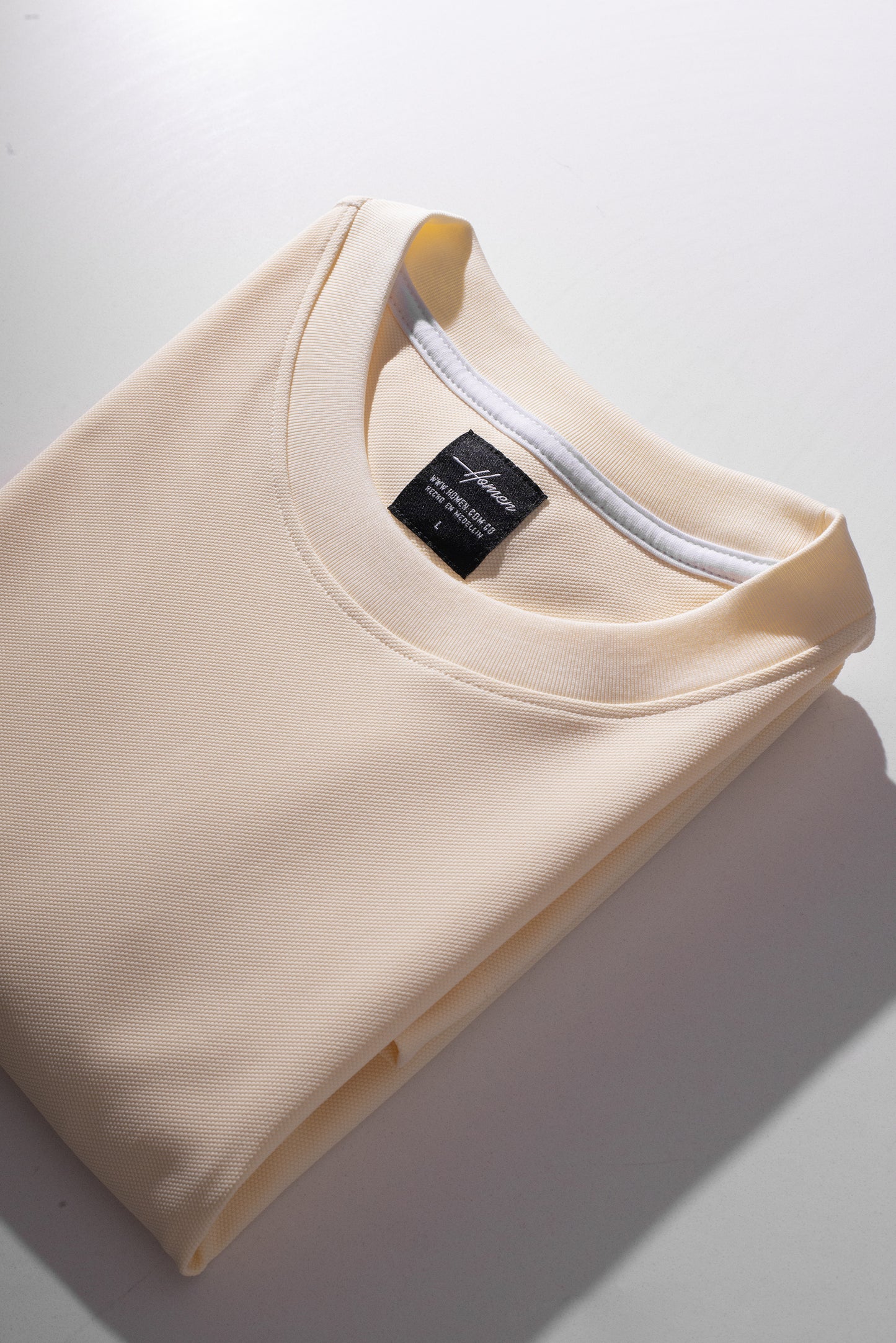 CAMISETAS OVERSIZE CON MINITEXTURA BANANA